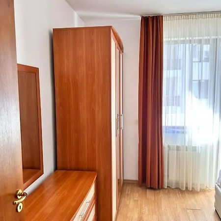 Spacious Two Bedroom In Flora Tulip 12 *