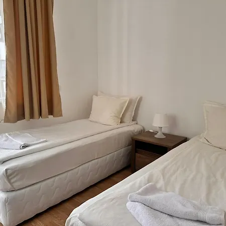 Lejlighed Spacious Two Bedroom In Flora Tulip 12 Borovets